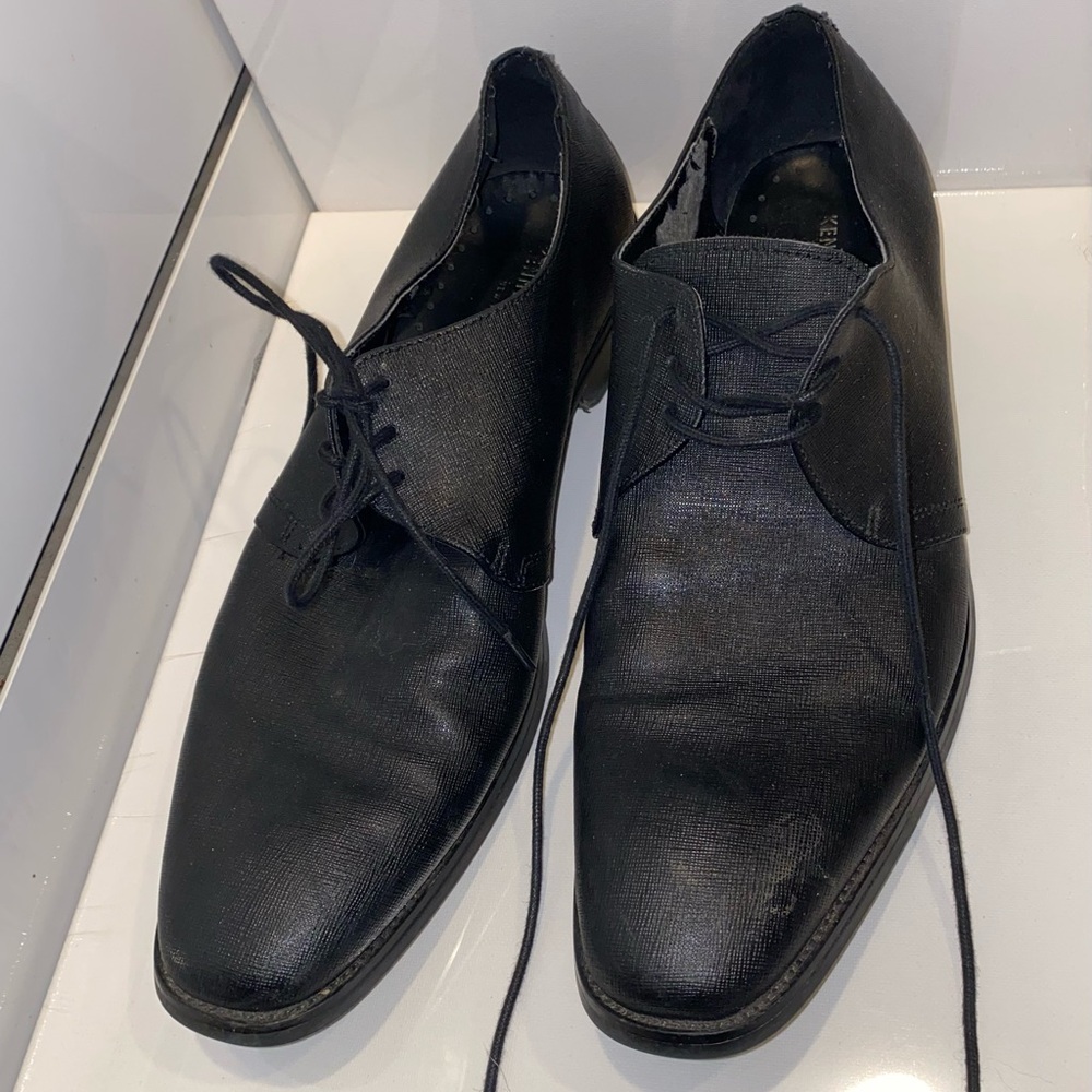 Kenneth Cole Black Leather Oxfords